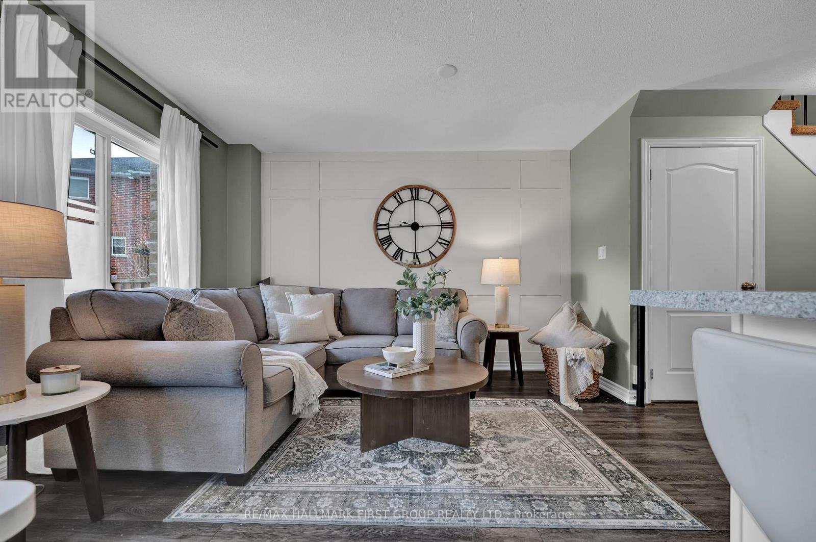 10 Ken Bromley photo 4