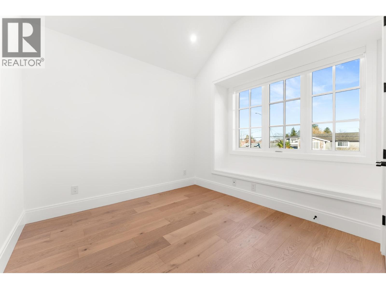 245 66 STREET, Delta