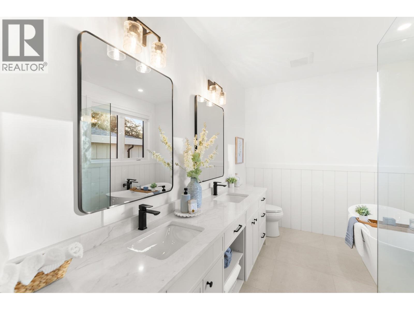 245 66 STREET, Delta