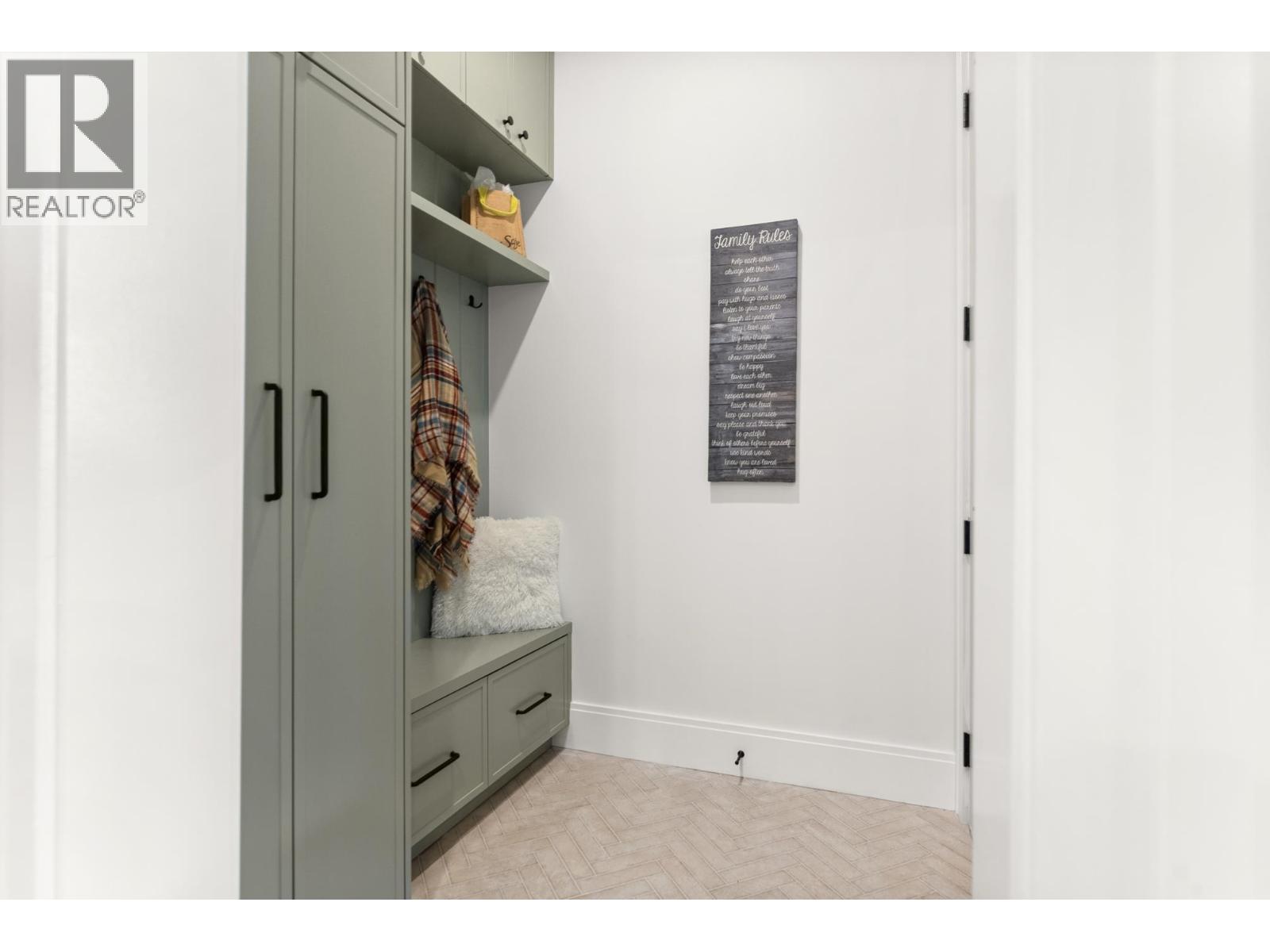 245 66 STREET, Delta