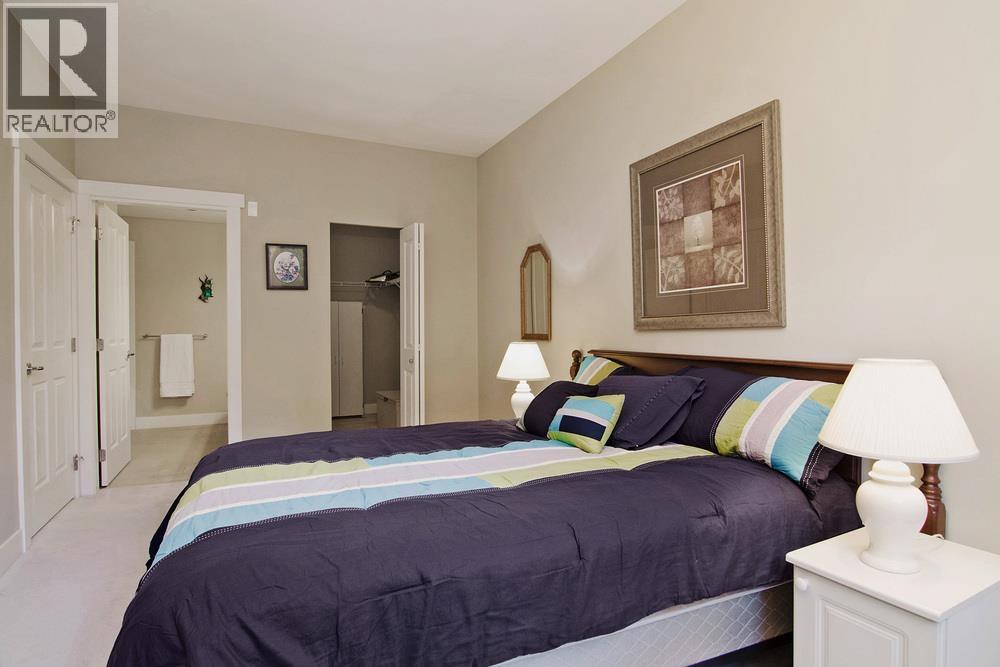 216 1111 27TH STREET - photo 2