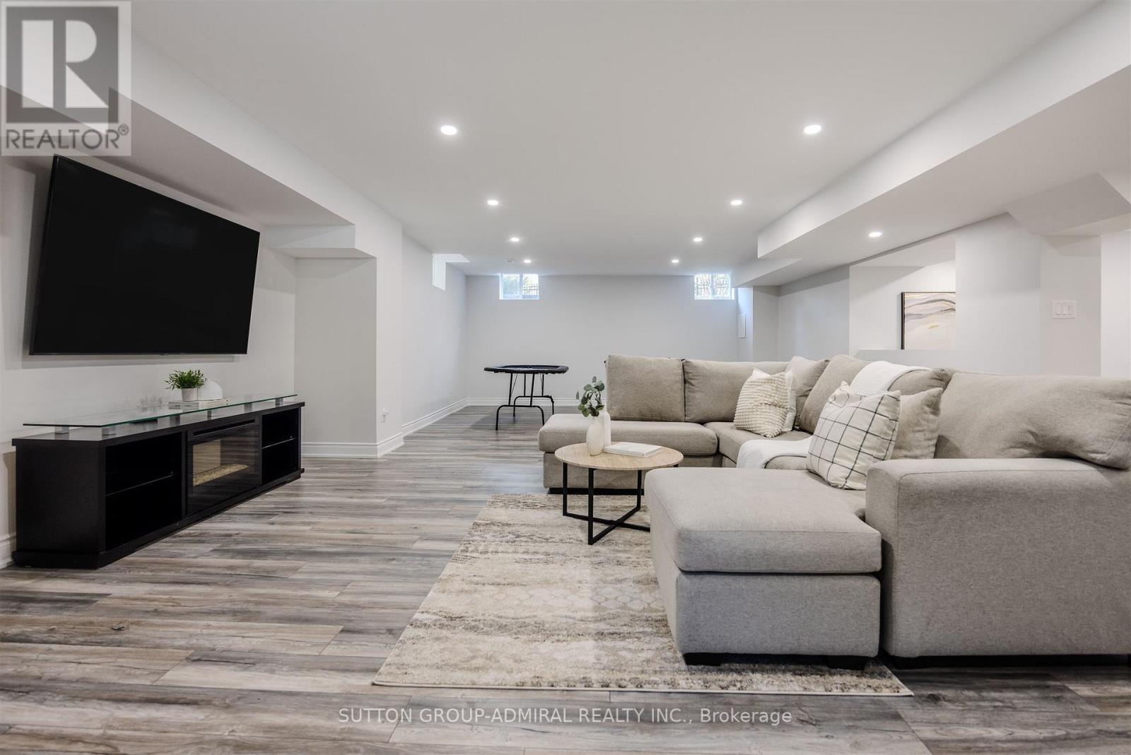 22 JAMES BOWMAN COURT - 23