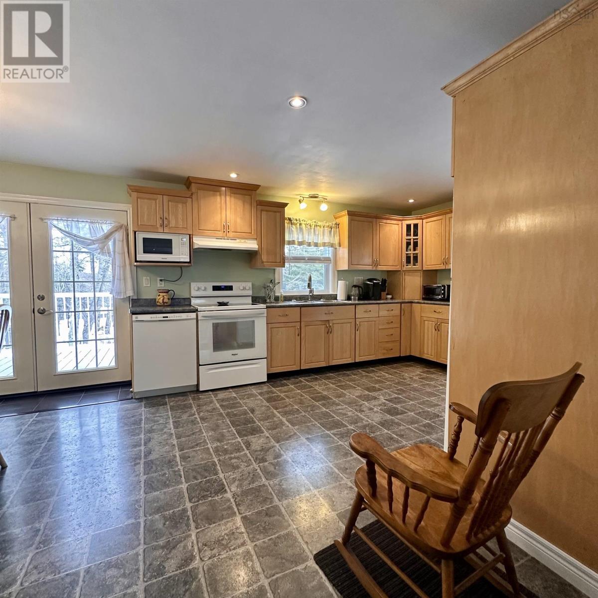 Property 4 of 29 of 213 Alexandra Avenue