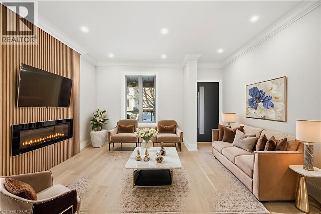 241 MARIA Street - Photo 4 of 31, Toronto, Ontario