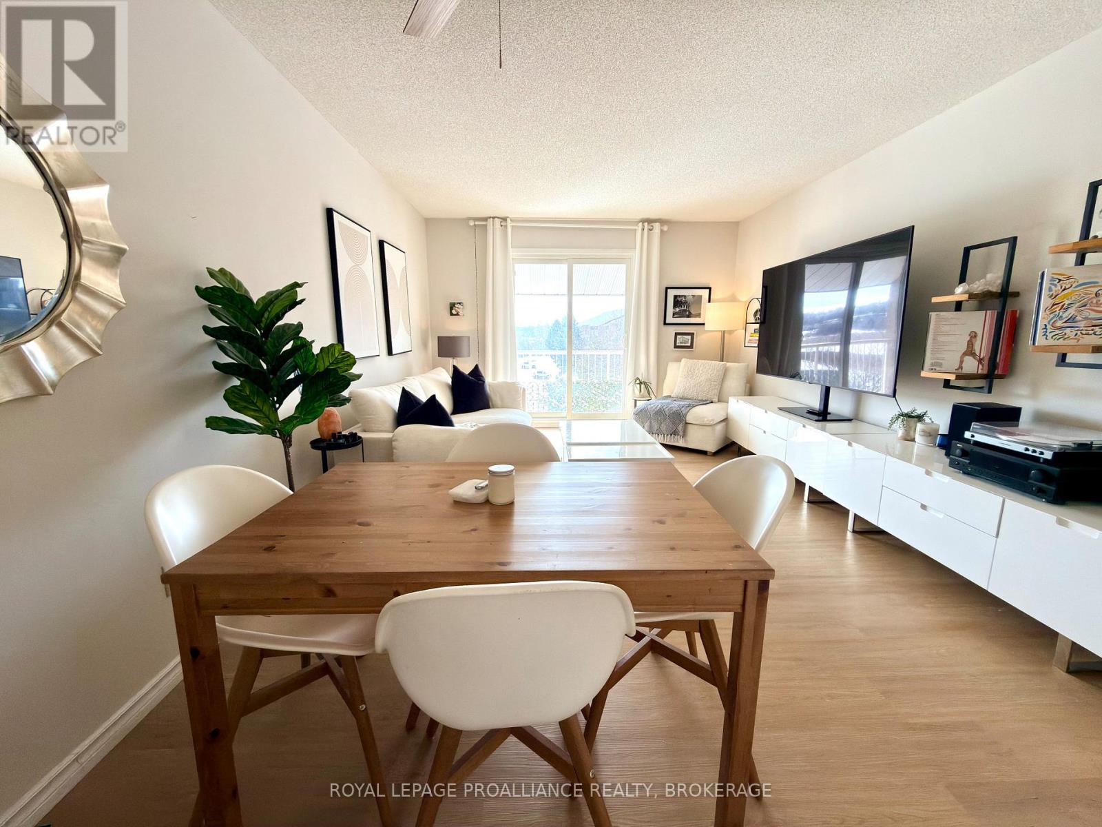 411 - 580 ARMSTRONG ROAD - Photo 5 of 19, Kingston (East Gardiners Rd), Ontario