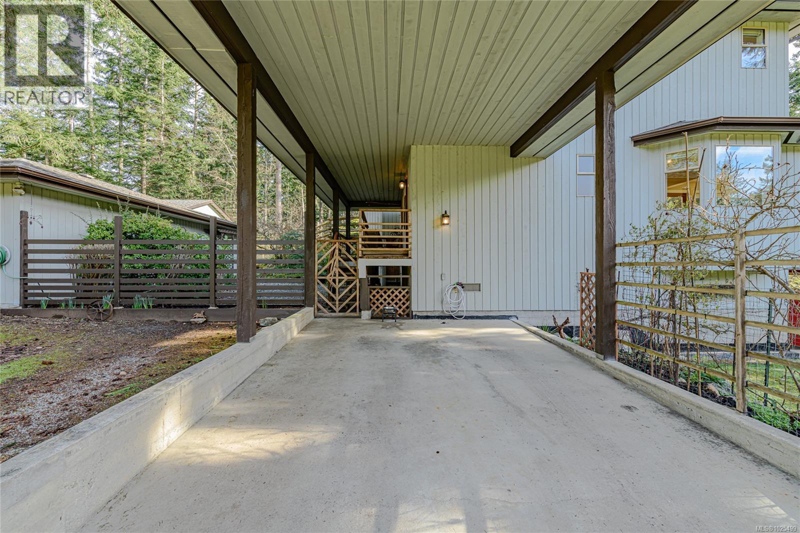  137 Forest Ridge Road, Salt Spring