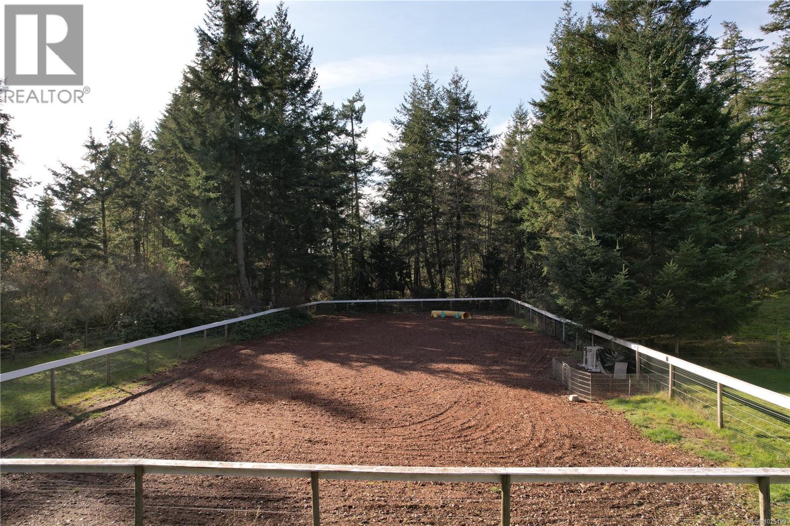  137 Forest Ridge Road, Salt Spring