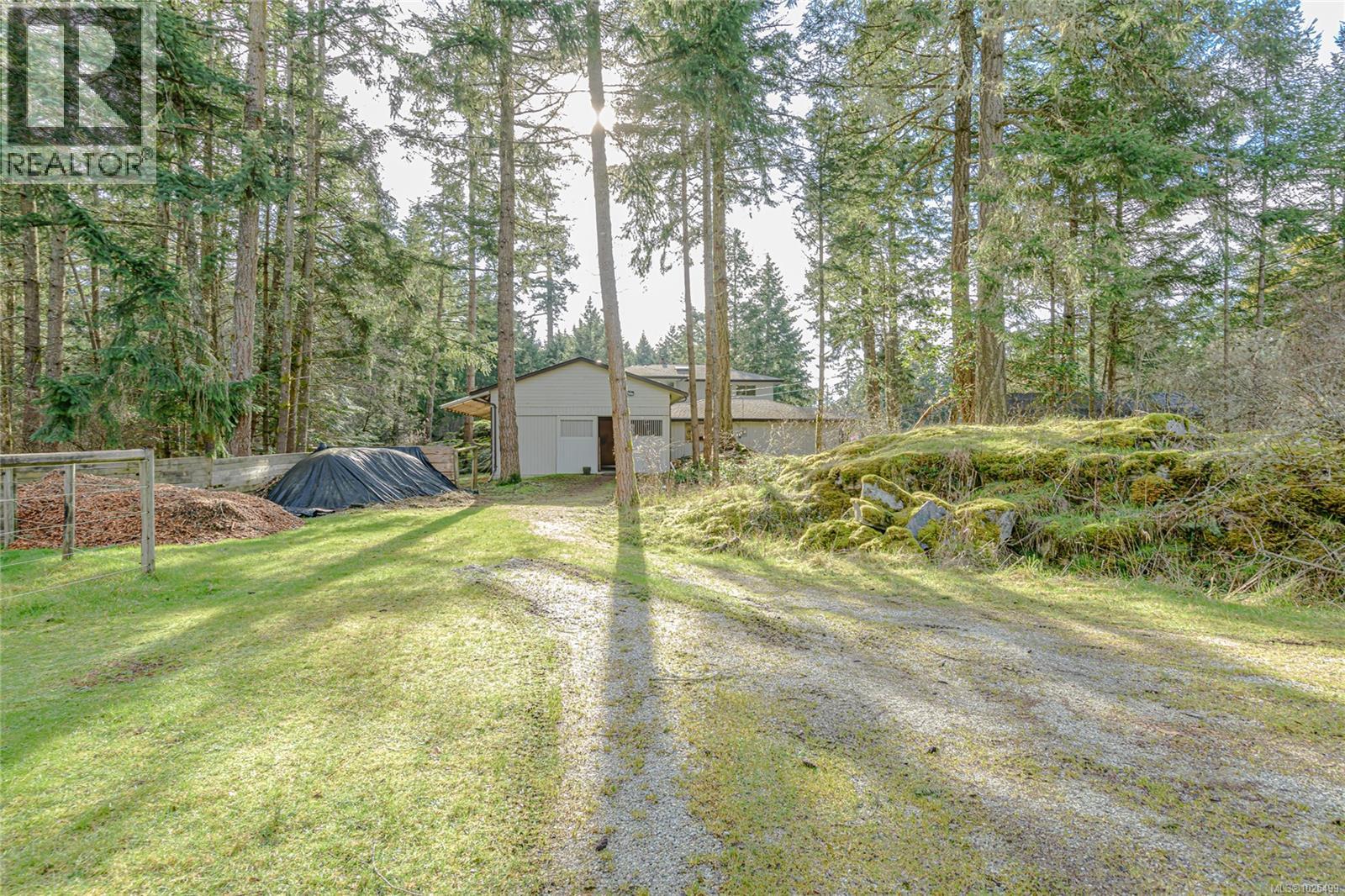  137 Forest Ridge Road, Salt Spring