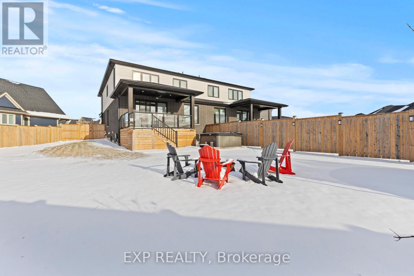 3919 MITCHELL CRESCENT — photo 43