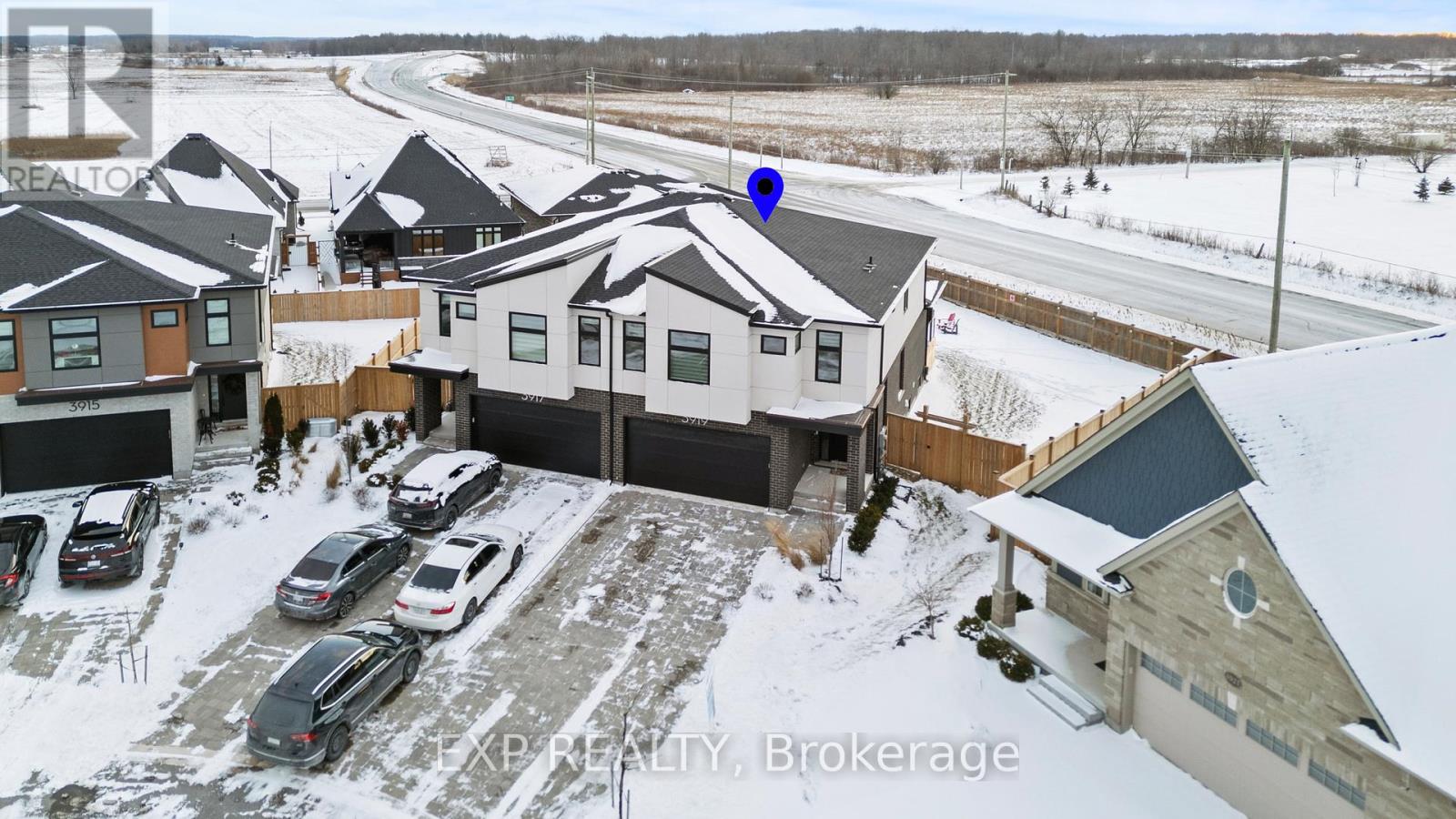 3919 MITCHELL CRESCENT — photo 47