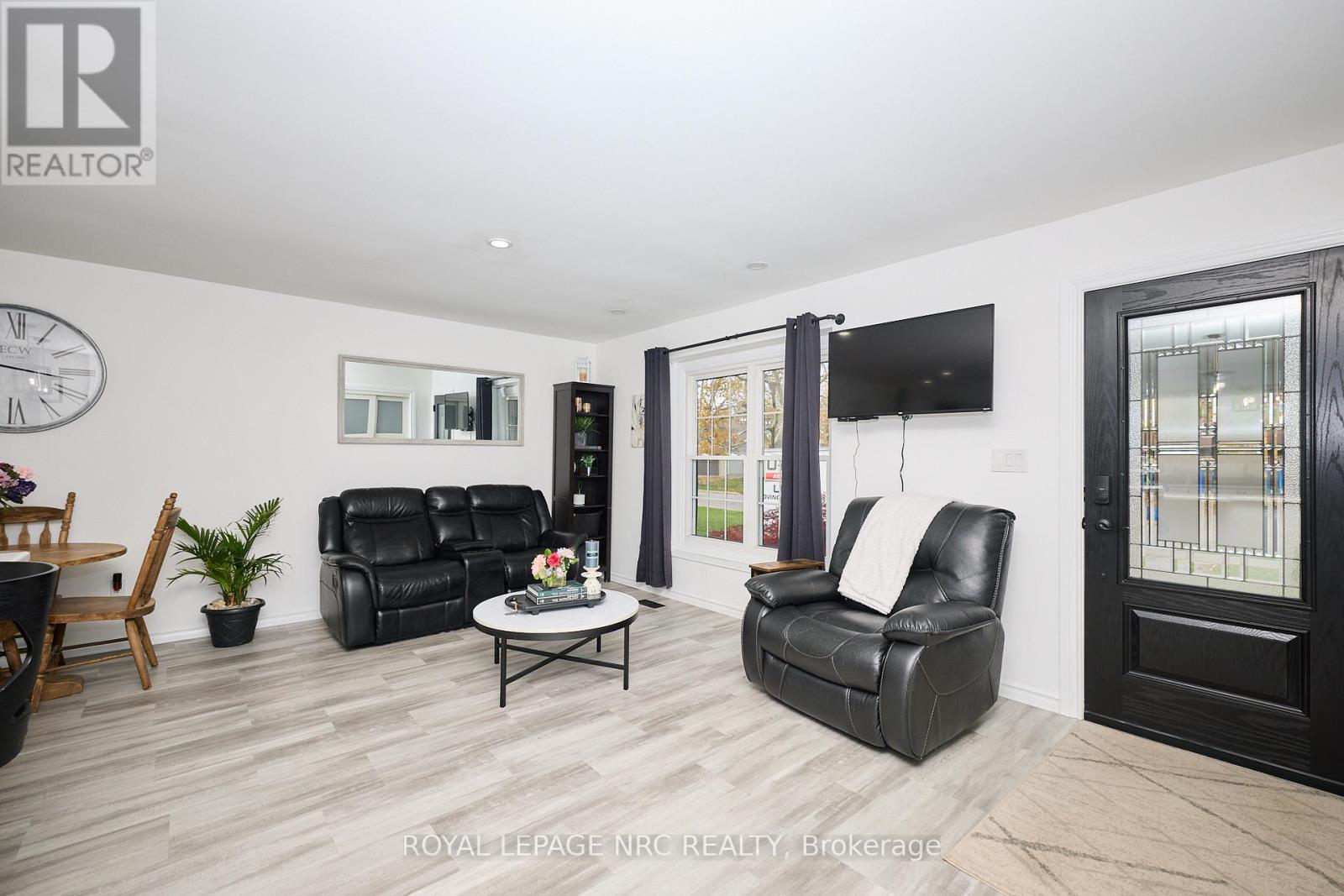 2455 CORAL AVENUE — photo 22