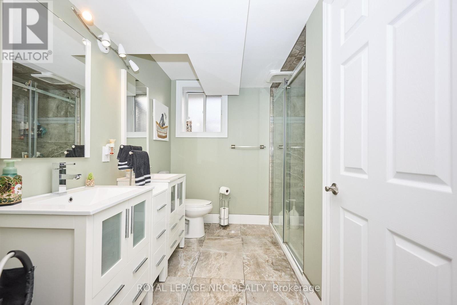 2455 CORAL AVENUE — photo 45