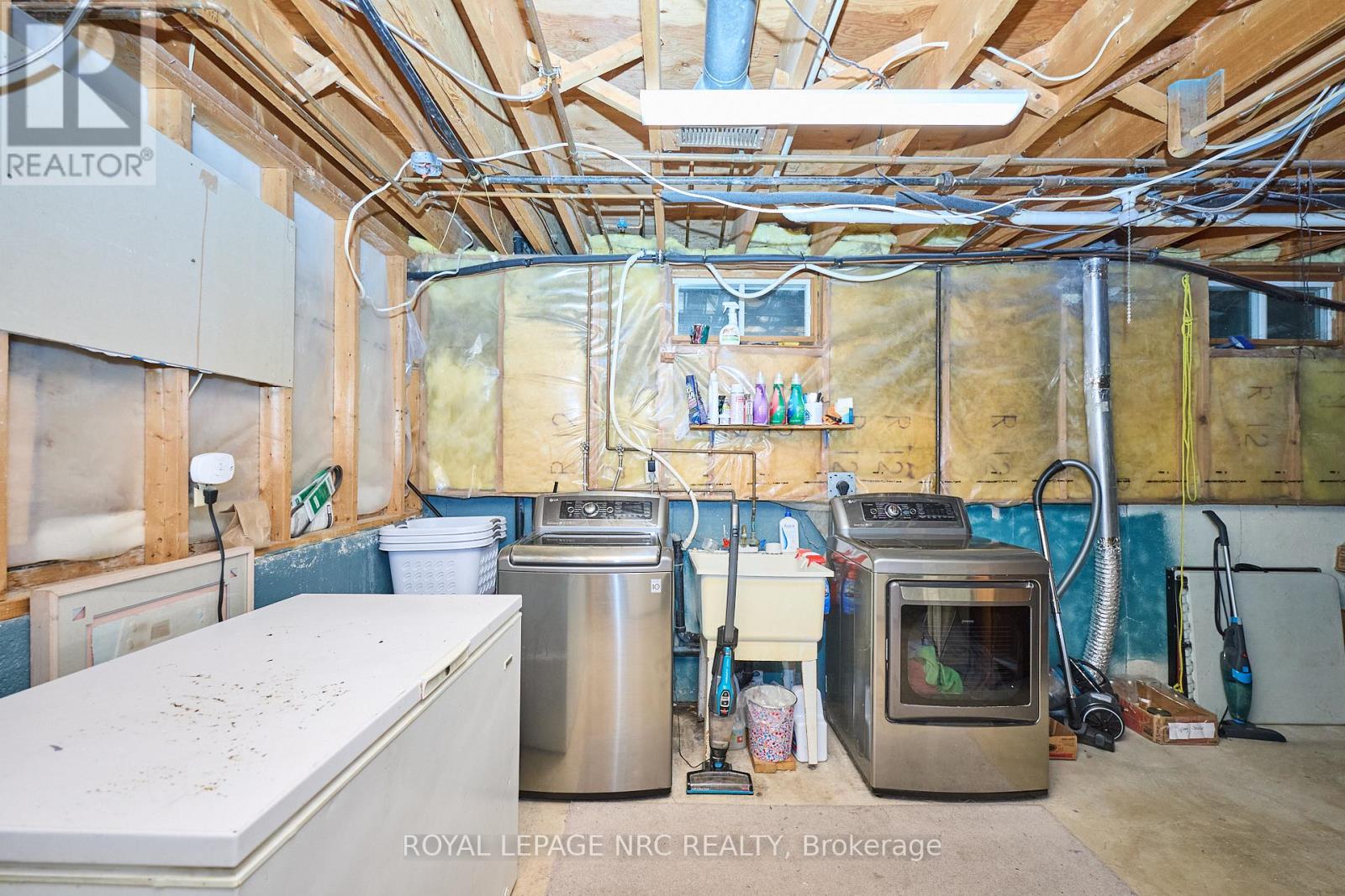 2455 CORAL AVENUE — photo 50