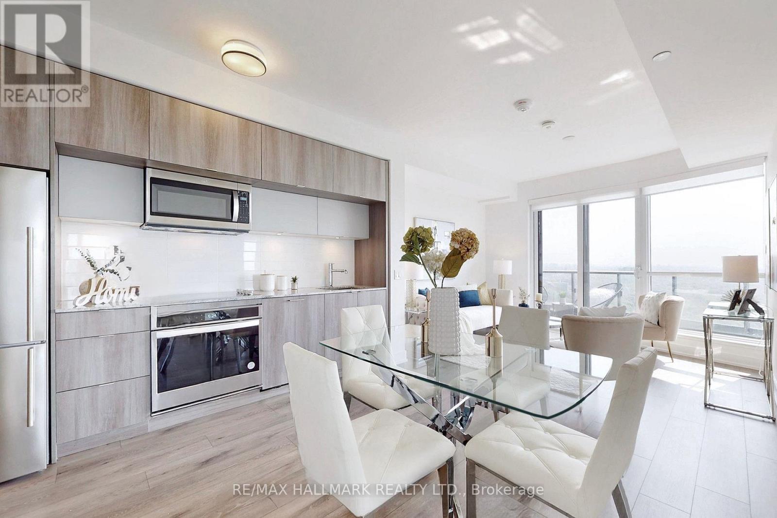 585 Bloor Street East 2618