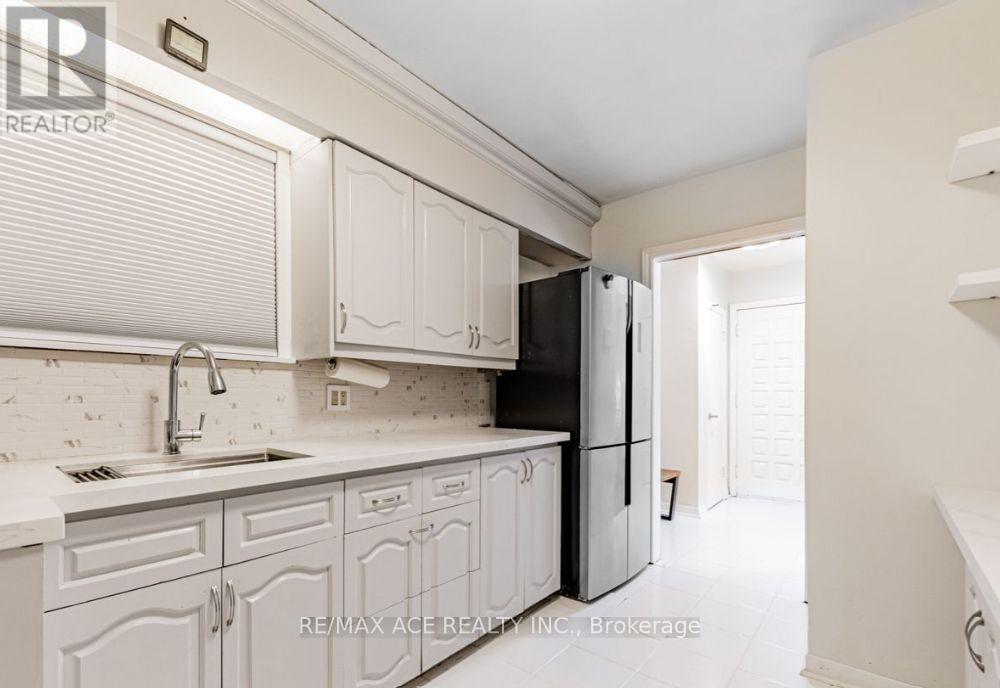 MAIN - 101 FLORA DRIVE - Photo 5 of 13, Toronto (Dorset Park), Ontario