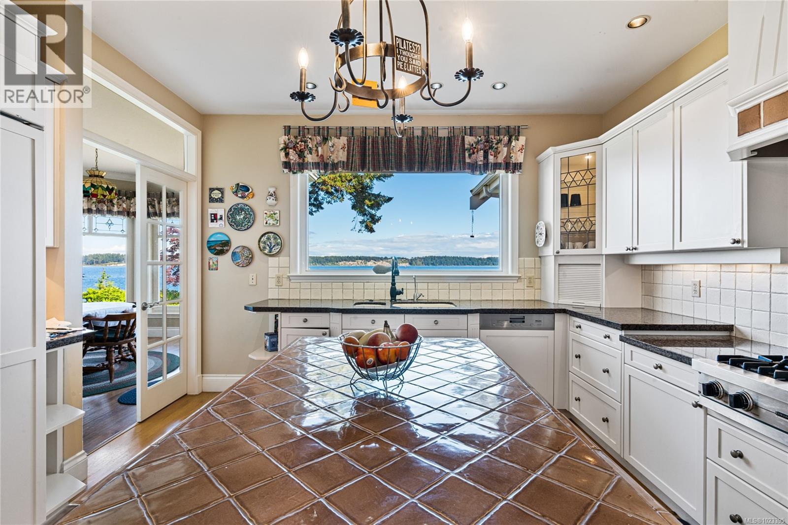  2555 Newman Road, Central Saanich