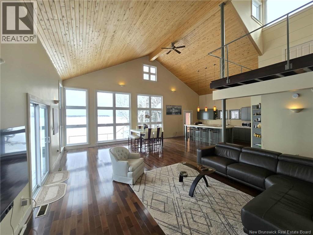 25 ISLAND VIEW - Image 23