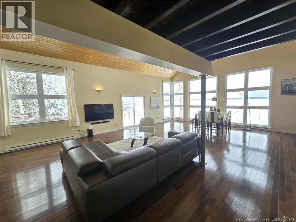 25 ISLAND VIEW - Image 26