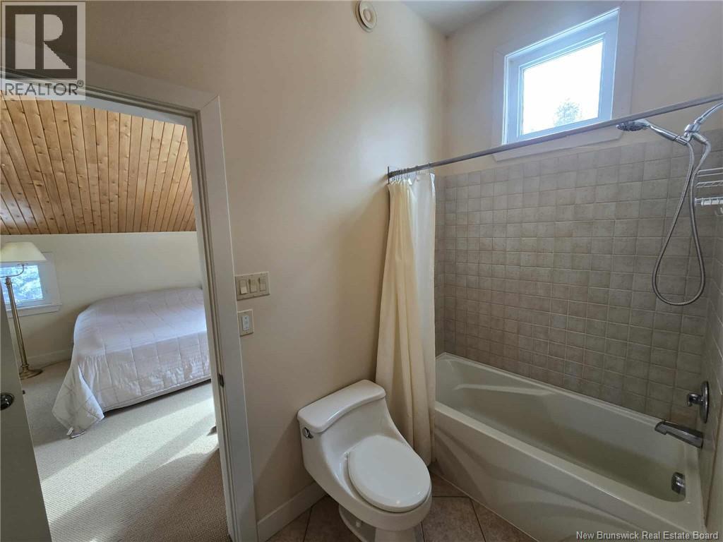 25 ISLAND VIEW - Image 37