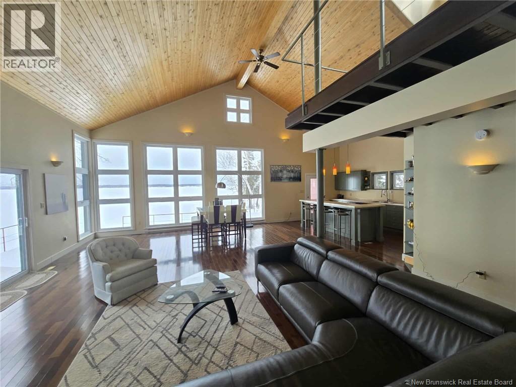 25 ISLAND VIEW - Image 24