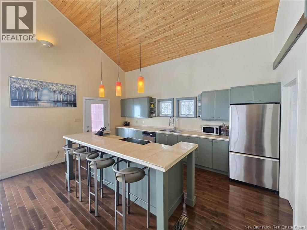 25 ISLAND VIEW - Image 19