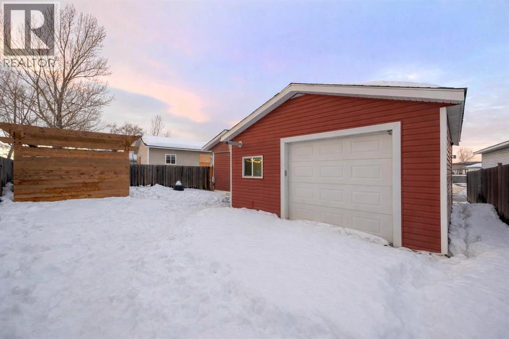 129 Grenfell Crescent - Photo 4 of 25, Fort McMurray, Alberta