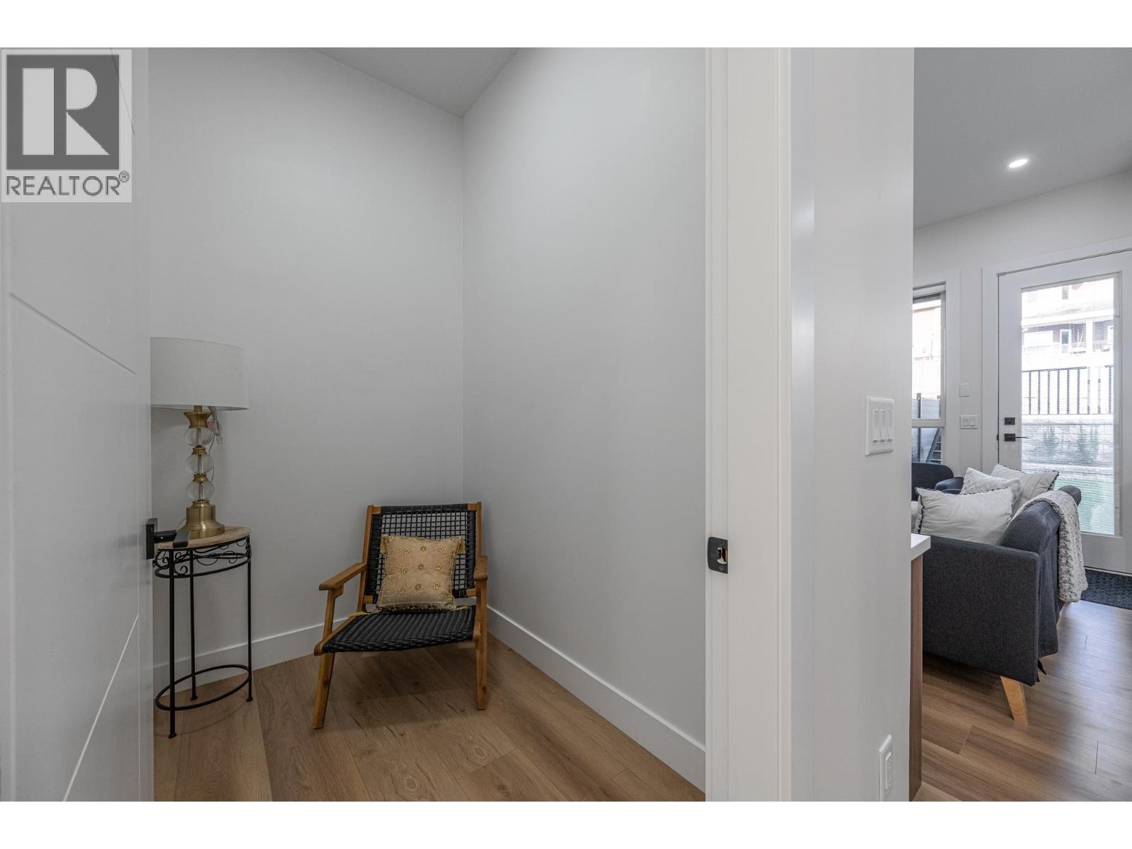 103 1149 DANSEY AVENUE, Coquitlam