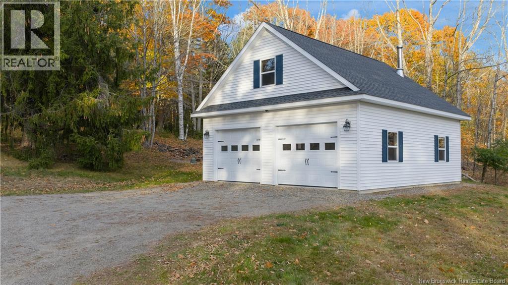 458 LEDGE ROAD - 38