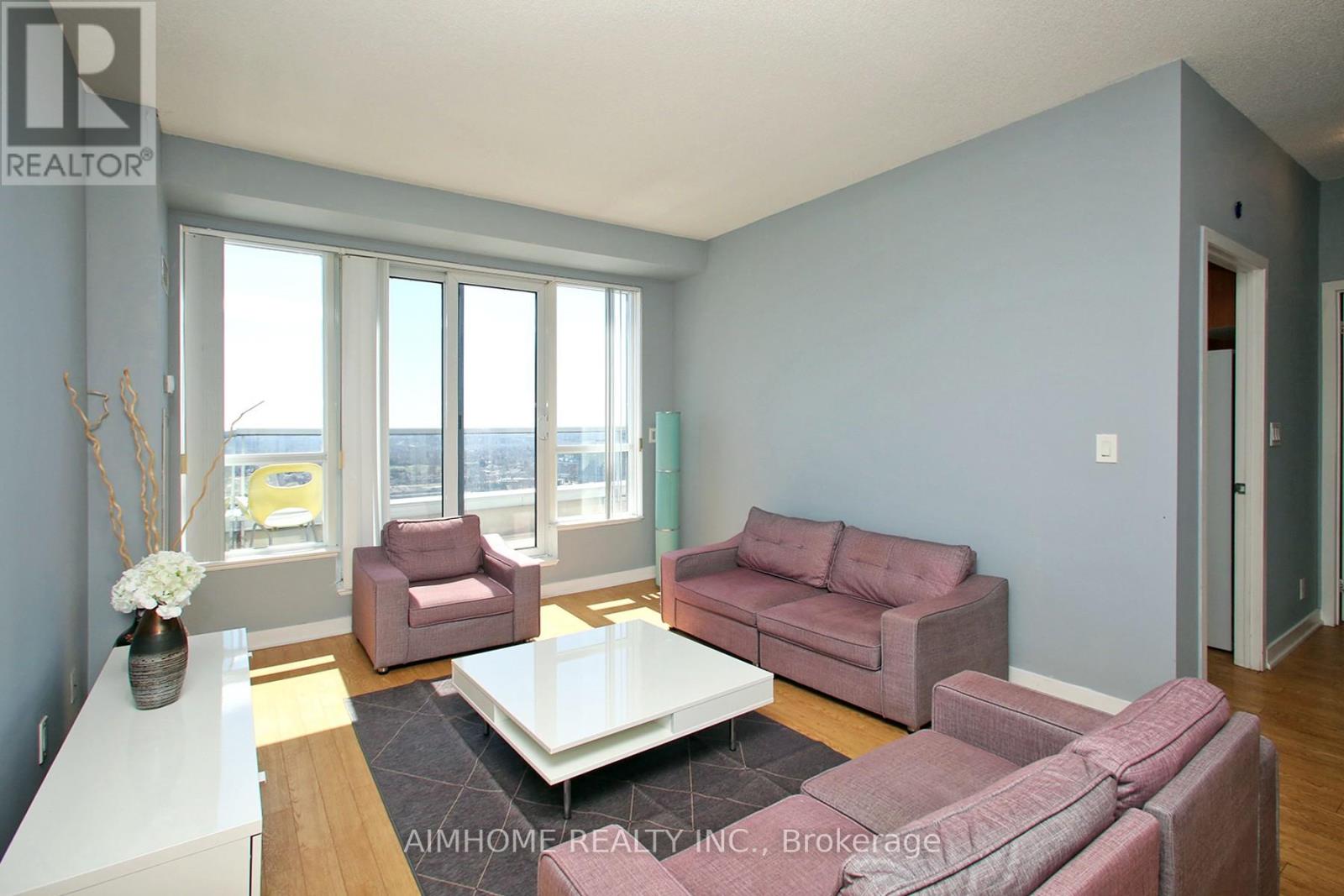 PH105 - 36 LEE CENTRE DRIVE - Photo 4 of 16, Toronto (Woburn), Ontario