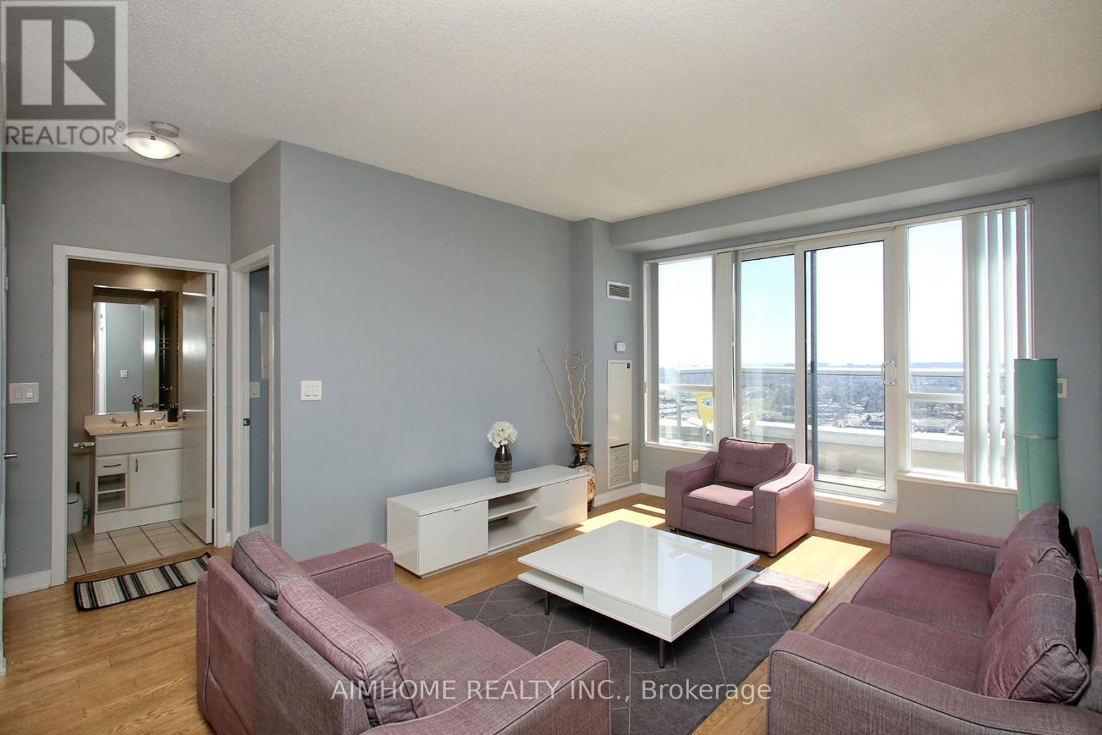 PH105 - 36 LEE CENTRE DRIVE - Photo 5 of 16, Toronto (Woburn), Ontario