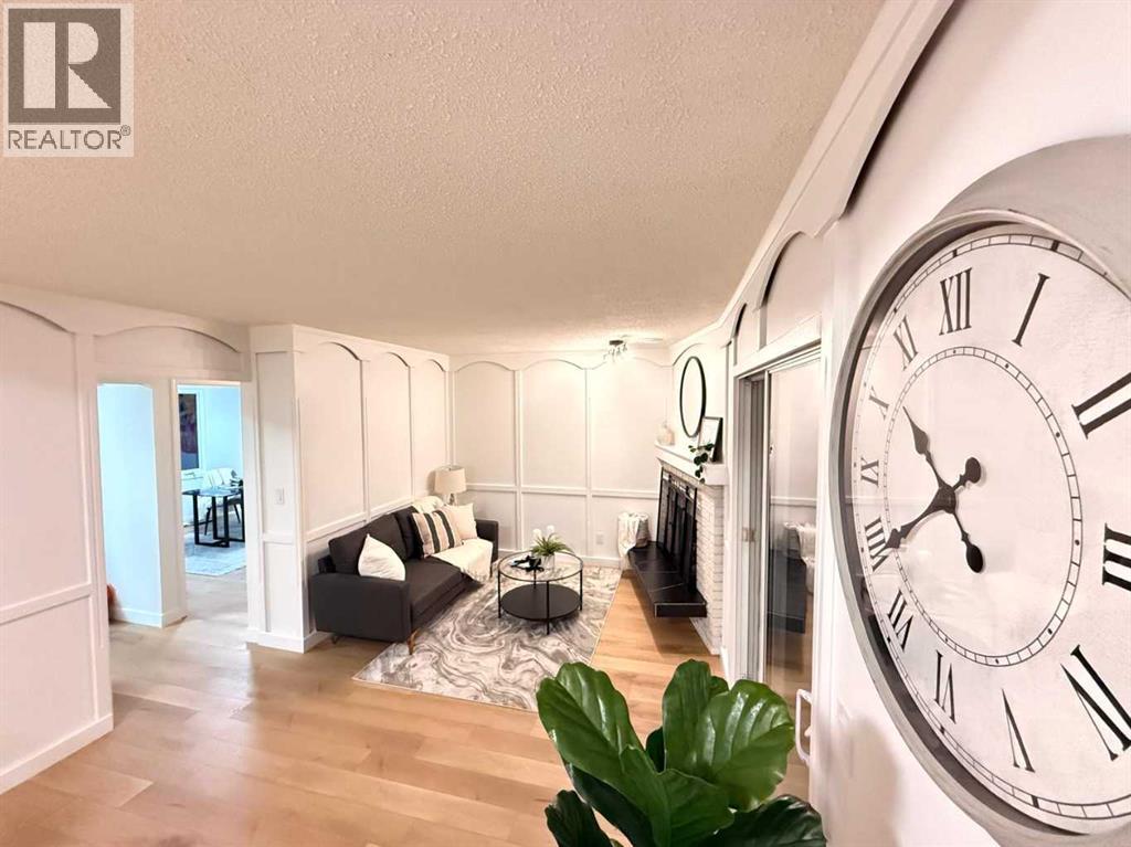 Single Family House for Sale in  dalhousie Drive NW Dalhousie Calgary 