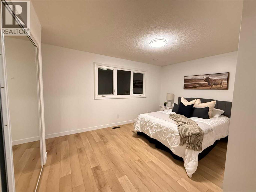 Single Family House for Sale in  dalhousie Drive NW Dalhousie Calgary 