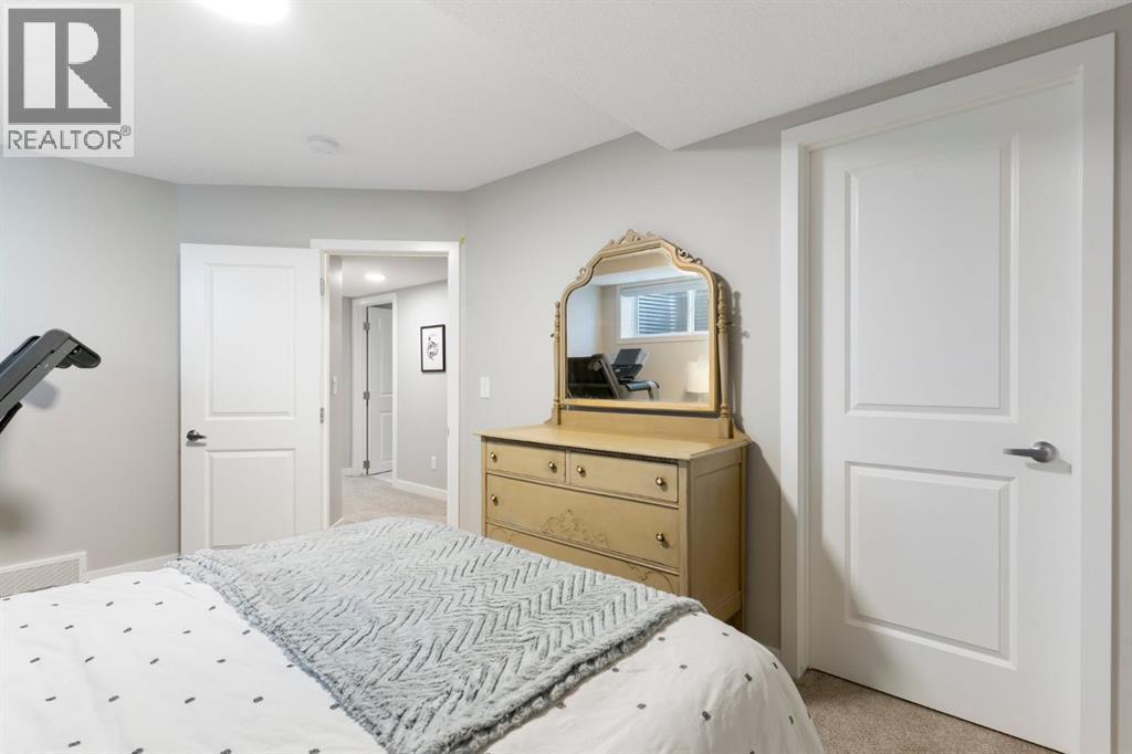 250 Fireside View, Cochrane