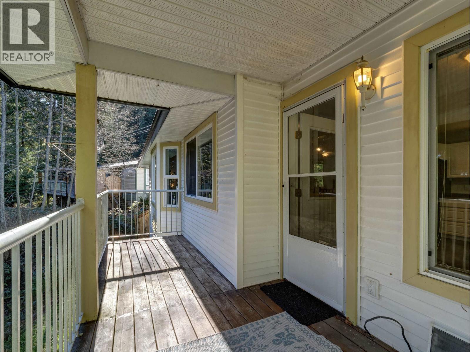 7629 REDROOFFS ROAD, Halfmoon Bay