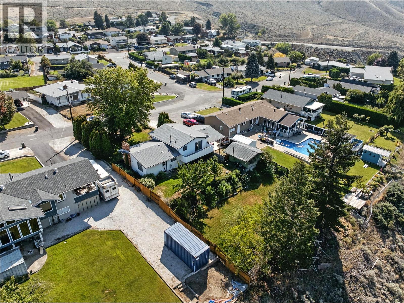 242 Cliff Crescent, Ashcroft