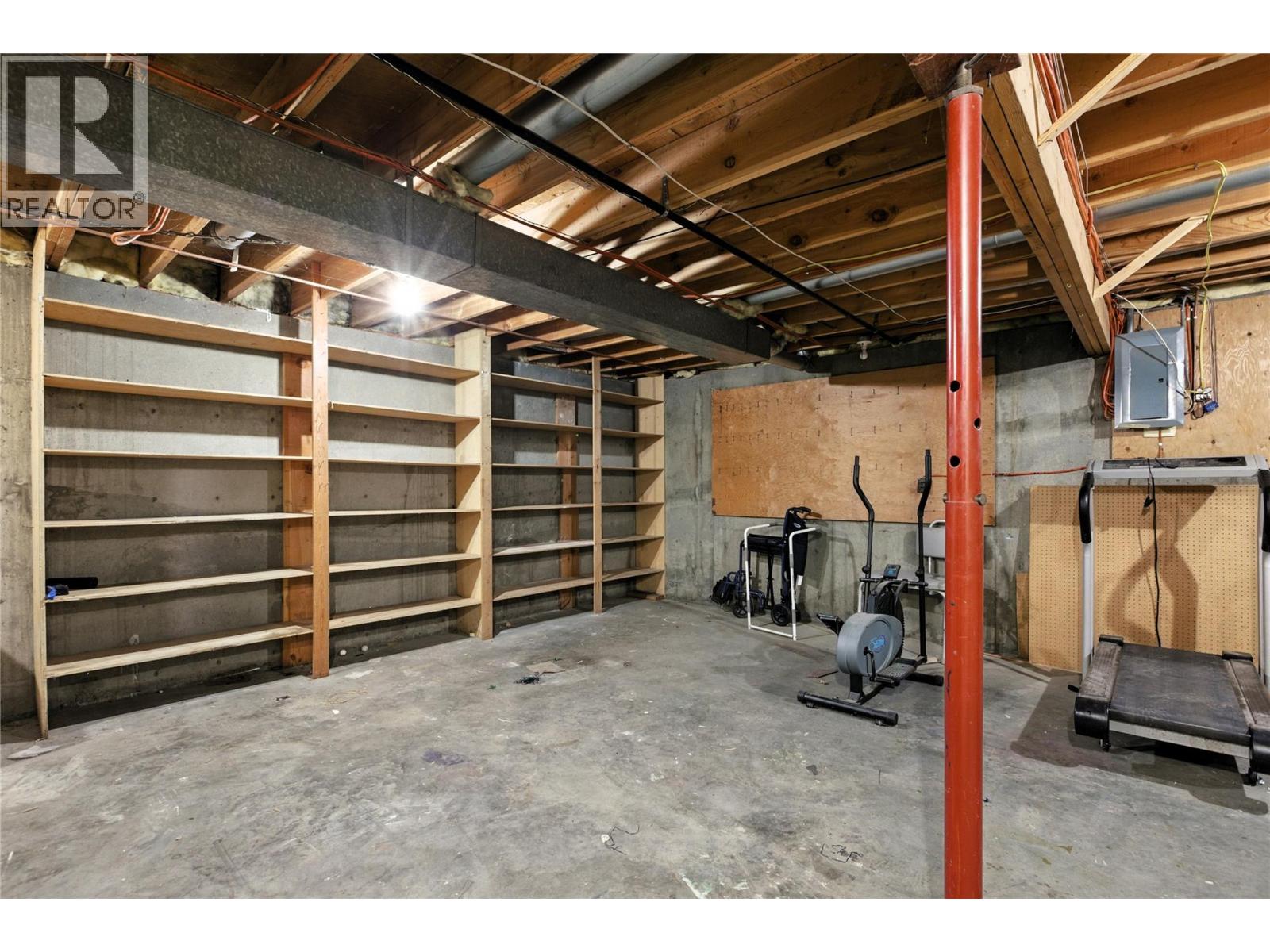 242 Cliff Crescent, Ashcroft