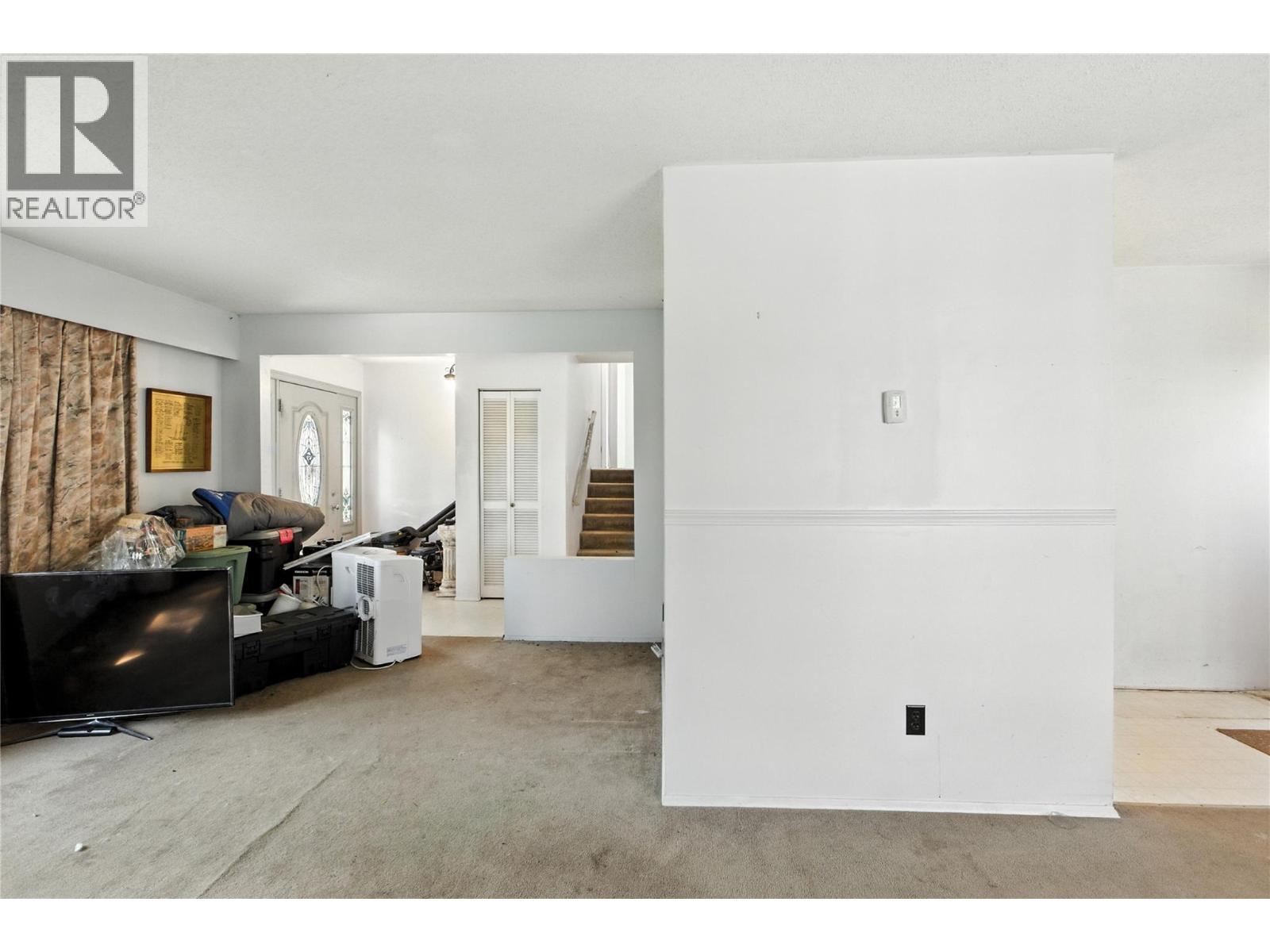 242 Cliff Crescent, Ashcroft