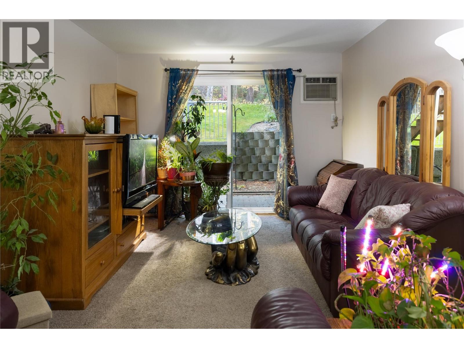 #103 831 2ND Street SE - 13