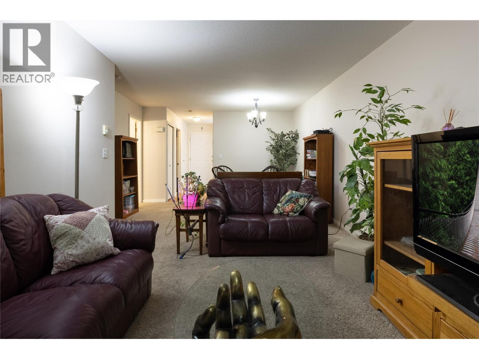 #103 831 2ND Street SE - 14