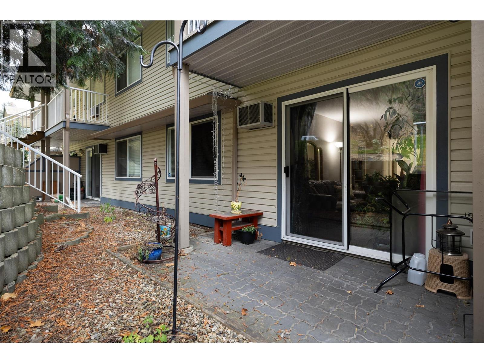 103 831 2ND Street Southeast, Salmon Arm