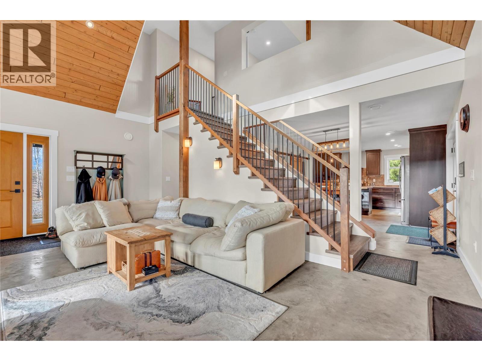 3-640 HWY 3, Princeton