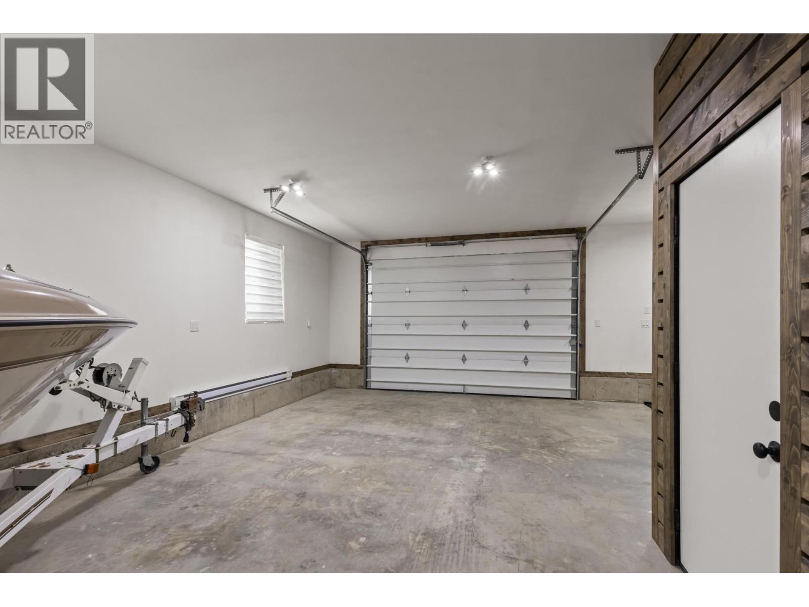 1890 MAIN STREET - 33