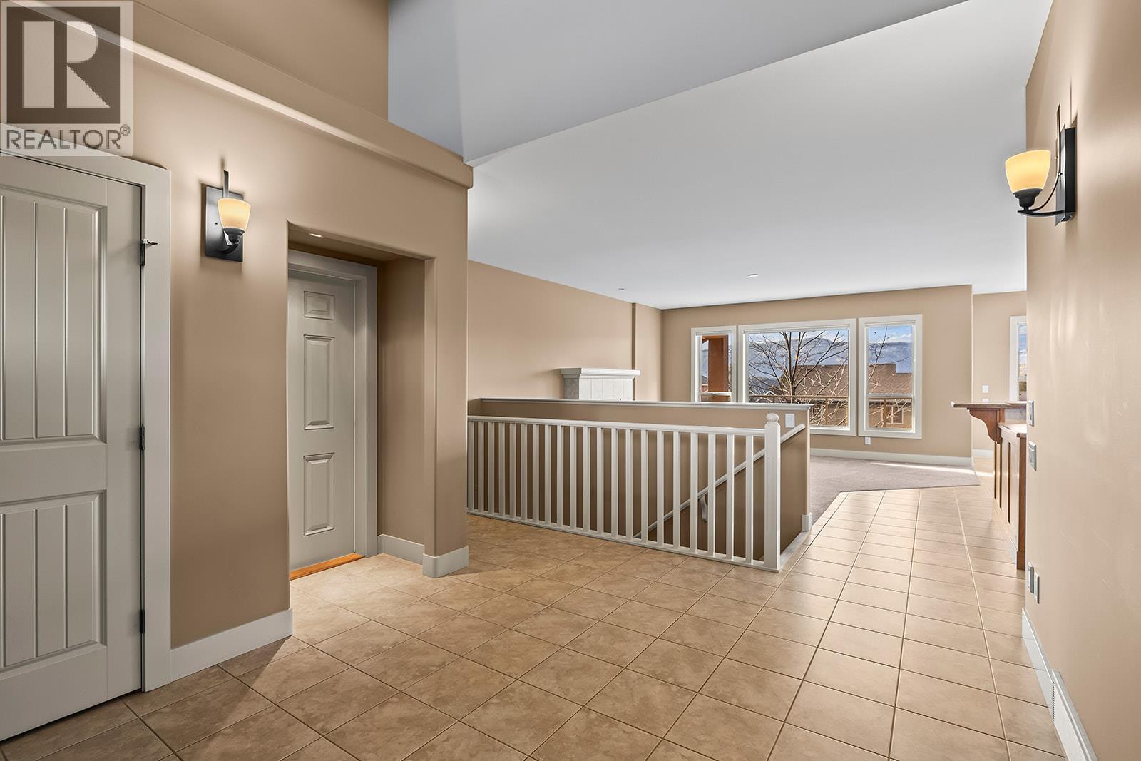 3 2450 Selkirk Drive, Kelowna