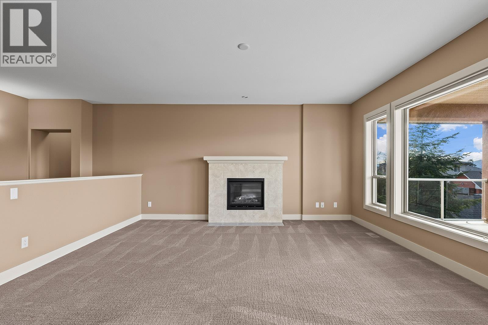 3 2450 Selkirk Drive, Kelowna