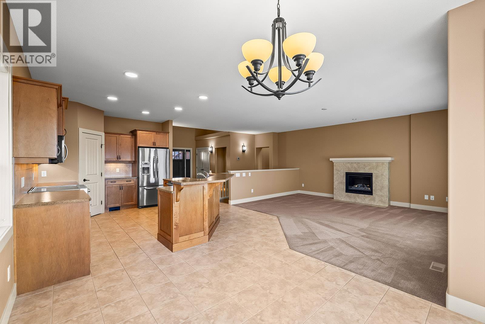 3 2450 Selkirk Drive, Kelowna