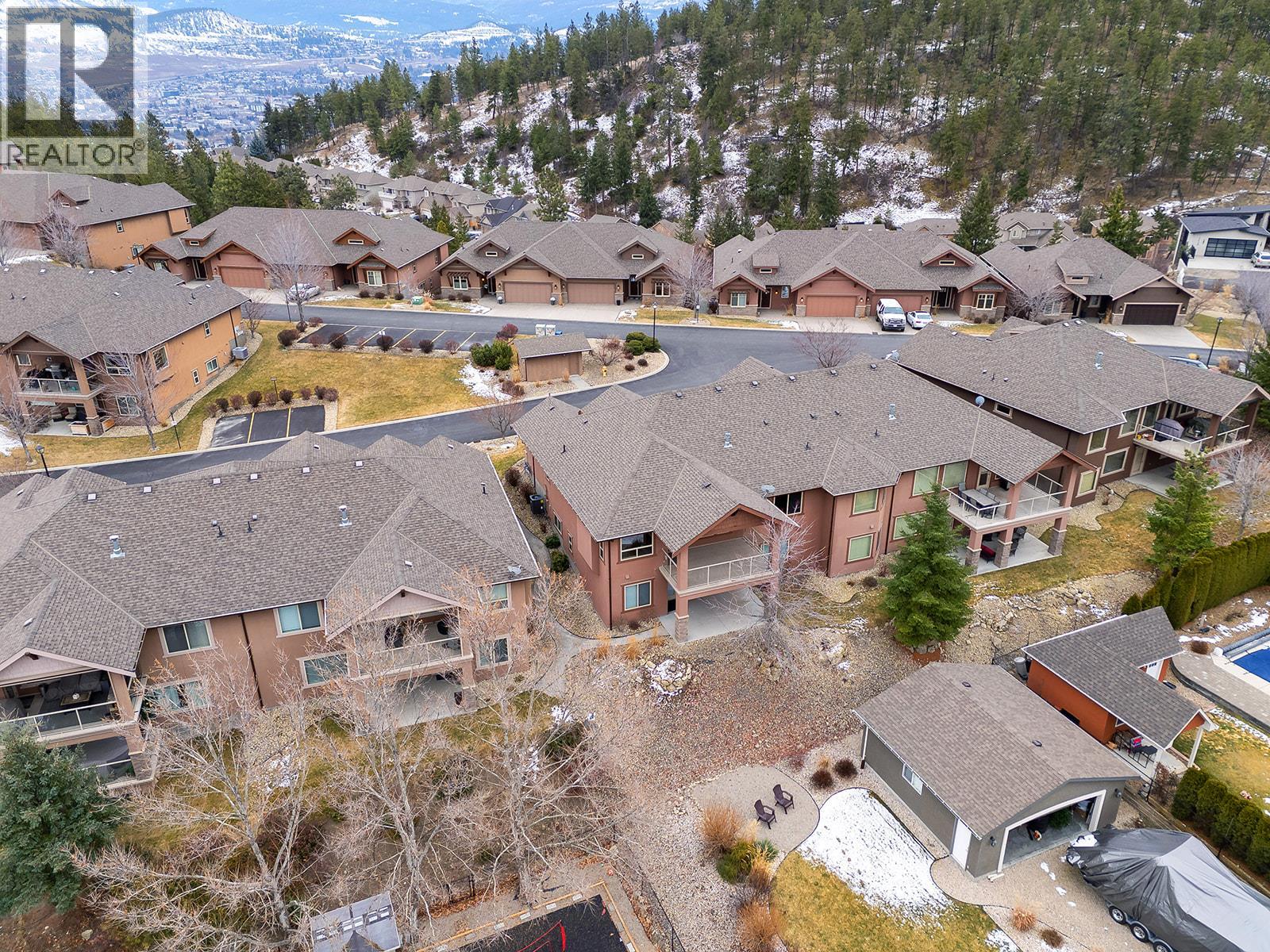 3 2450 Selkirk Drive, Kelowna