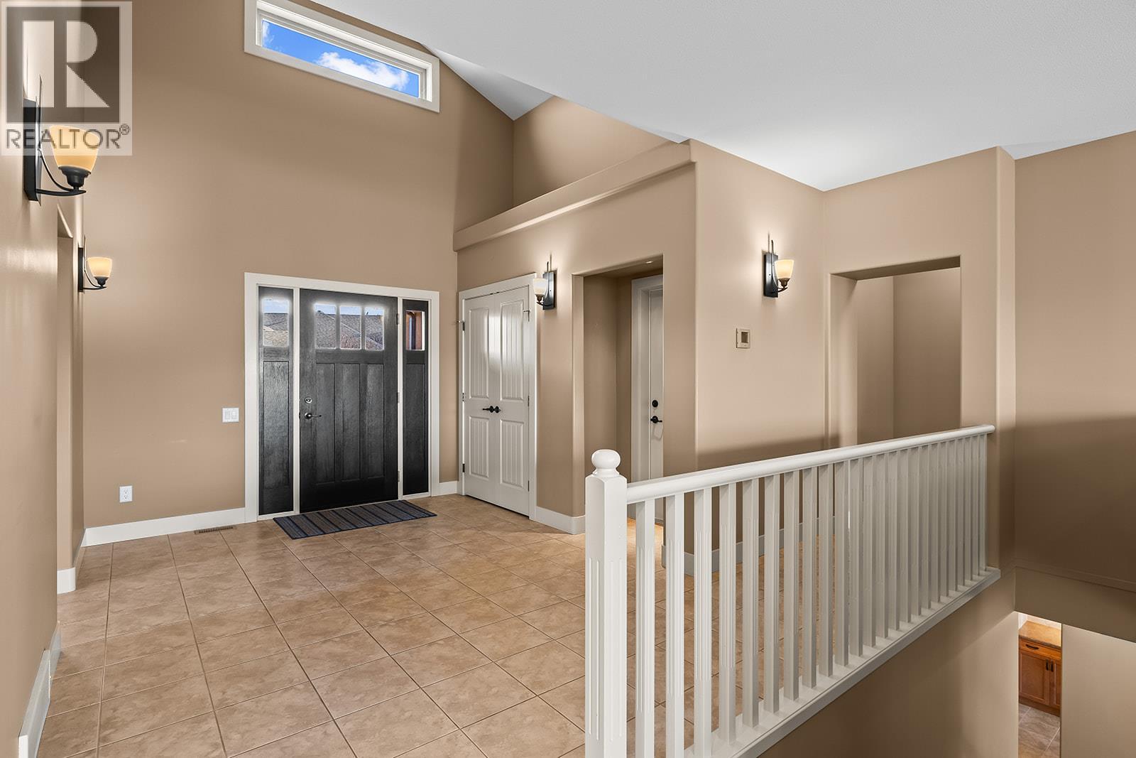 3 2450 Selkirk Drive, Kelowna