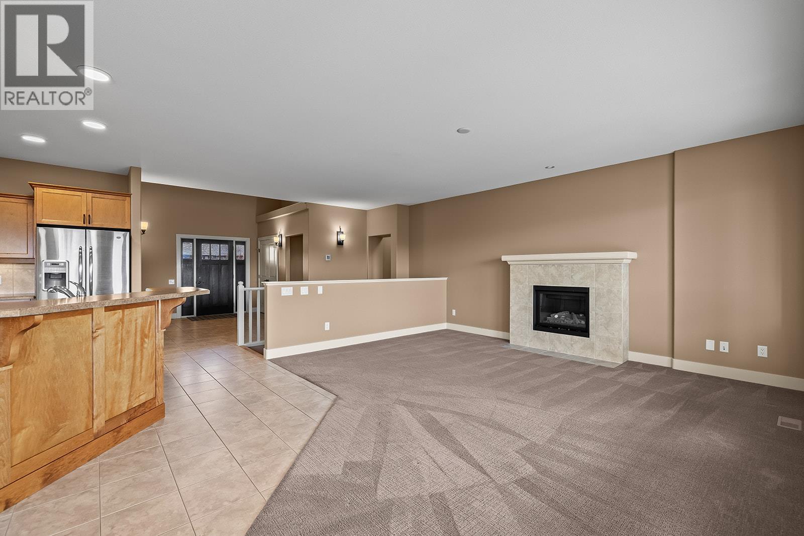 3 2450 Selkirk Drive, Kelowna