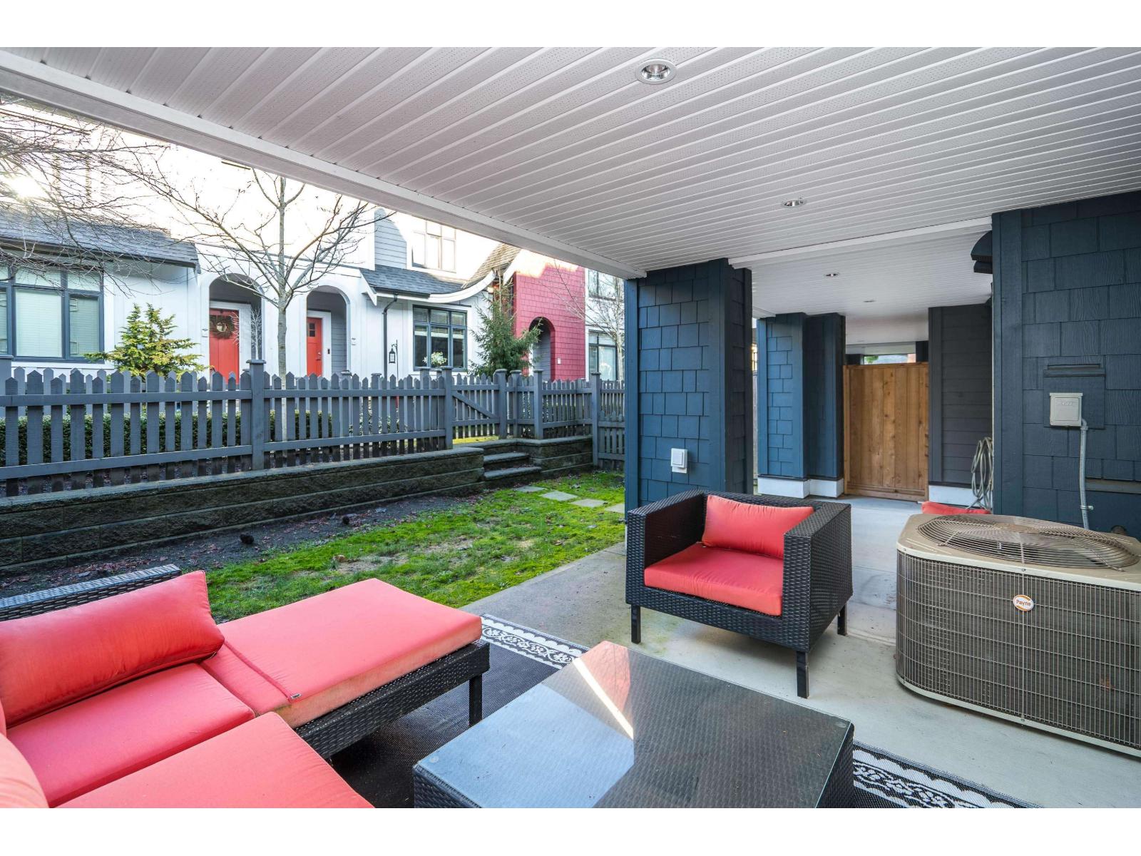 145 2853 HELC PLACE, Surrey