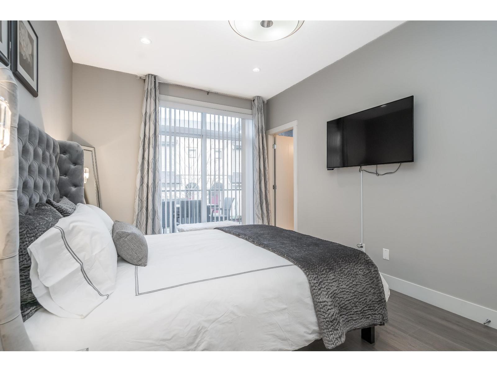 145 2853 HELC PLACE, Surrey